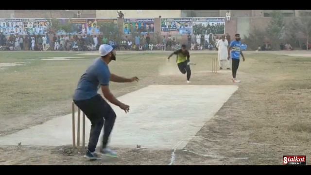 GOJRA FINAL MATCH II TAMOUR MIRZA HASSAN PAINDA AMEER HAMZA VS YOUNGSTER LOCAL BOYS CHASE 71 IN 30 смотреть онлайн