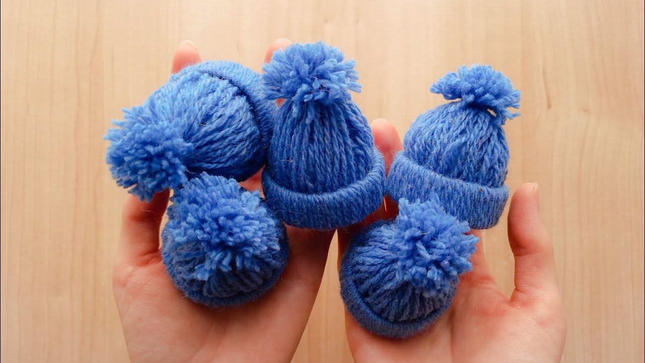 Шапочки из ниток | Mini Yarn Hats for Christmas смотреть онлайн