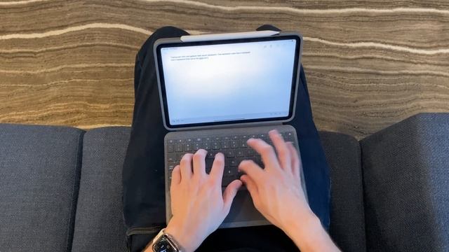 iPad Pro Logitech Folio Touch Review - A $160 STEAL! смотреть онлайн