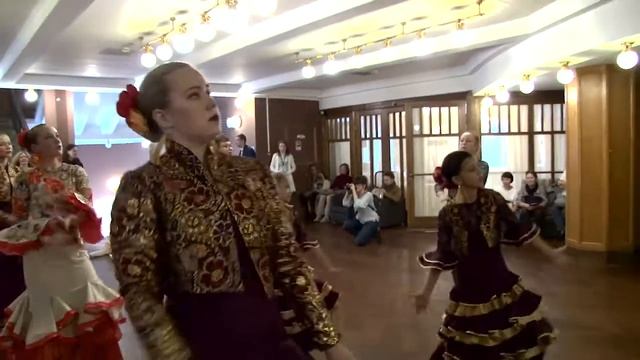 Студия фламенко «La Plaza» смотреть онлайн