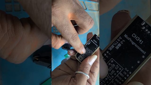 CH341A mini programmer mobile se LED and DTH programmer смотреть онлайн