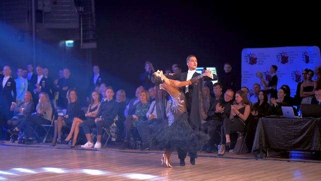 Slow Waltz | Michal Le & Sandra Jablonska | Polish Championships 2021 смотреть онлайн