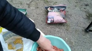 РЫБАЛКА НА МАКАРОНЫ! Наловил плотвы!