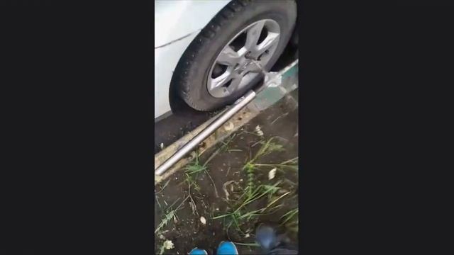 Тест гайковерта мощного на откручивание после пневматики. Прыгать на балоннике, но не открутить. смотреть онлайн