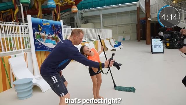 LILLY vs MAESI WATER PARK CHALLENGE *Insane* смотреть онлайн
