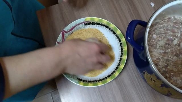 Как пожарить котлеты из свиного фарша ? смотреть онлайн