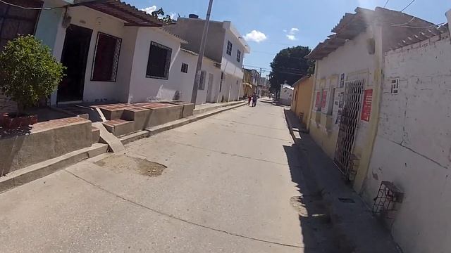55 Santa Marta - Magdalena, Comuna Gaira - Rodadero. Tour en moto por Colombia. смотреть онлайн
