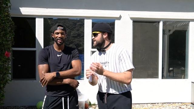 SMASHING EXPENSIVE ITEMS (MYSTERY BOX Basketball Trivia Challenge) w/ Chris Staples смотреть онлайн