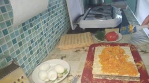 Закусочный торт-салат с рыбной консервой!!!