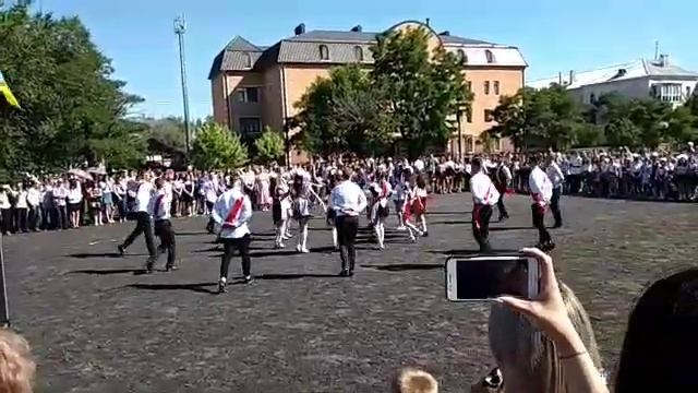 Последний звонок 2019г. 11_А. Вальс. Звёздный выпуск. смотреть онлайн