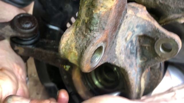 2011 Toyota Venza wheel bearing removal and installation смотреть онлайн