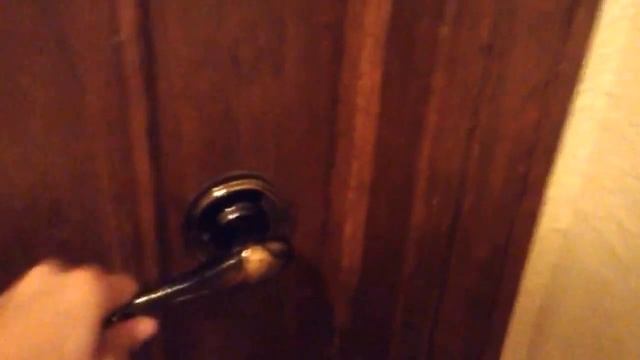 How to pick a lock with a pumpkin carver смотреть онлайн