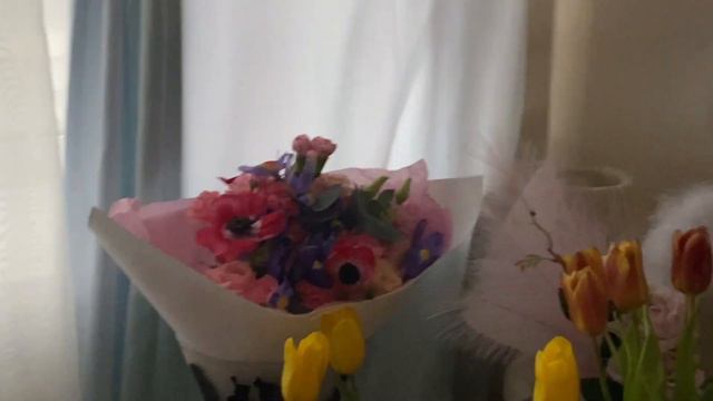 один ВЕСЕННИЙ ДЕНЬ со мной | продуктивность, утренняя рутина, подарки на 8 марта!!! смотреть онлайн