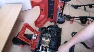 Электрический снегоуборщик. Стоит ли брать? Все равно сдохнет.