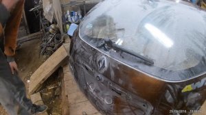 Рено Дастер. Как снять двигатель заднего дворника.Renault Duster.