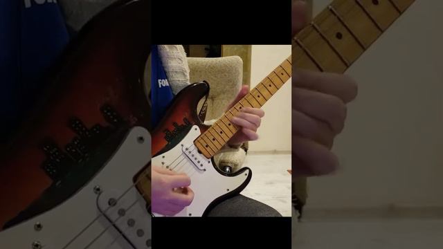 Iron Maiden – 2 Minutes to Midnight соло на гитаре смотреть онлайн