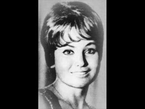 Море, ты и я -- Аида Ведищева