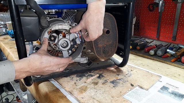 Установка якоря и статора на бензогенератор (электростанцию)