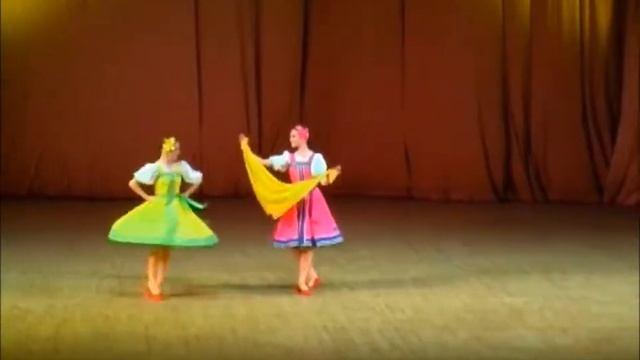 Танец с платком - хореографический ансамбль "Цветы России" смотреть онлайн