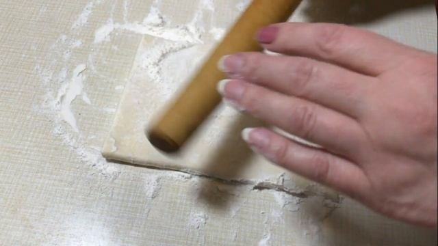 Рогалики из бездрожжевого слоеного теста смотреть онлайн