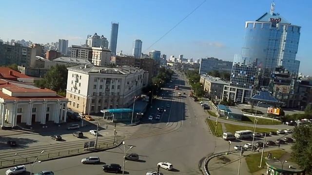 Вид с железнодорожного вокзала Екатеринбурга смотреть онлайн