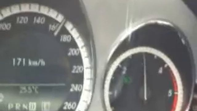 Mercedes Benz E250 CDI 100 - 249 km/h Top Speed смотреть онлайн
