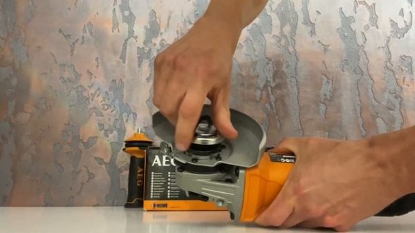 Углошлифовальная машина (УШМ) AEG WS13-125XE