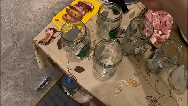 Фасоль и горох с жареным луком, морковью и шампиньонами в белорусском автоклаве смотреть онлайн