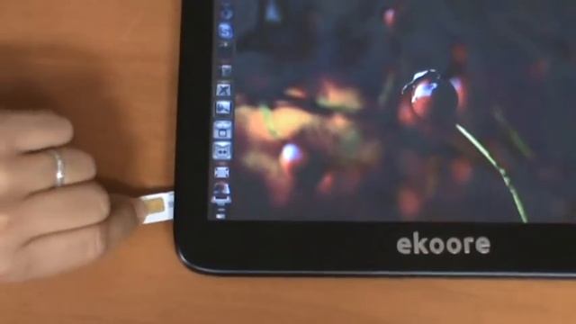 Tablet pc 3G Ekoore Perl con ubuntu 11.04 natty narwall смотреть онлайн