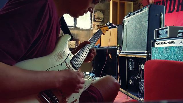 The Magic Sound of a Cranked 1968 Super Reverb смотреть онлайн