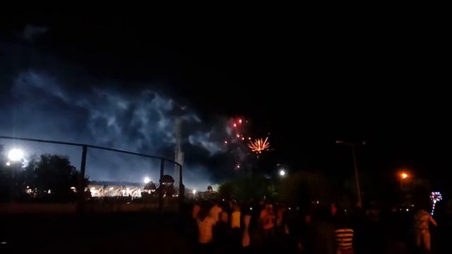 Поёт Надежда на первый день Металлурга смотреть онлайн