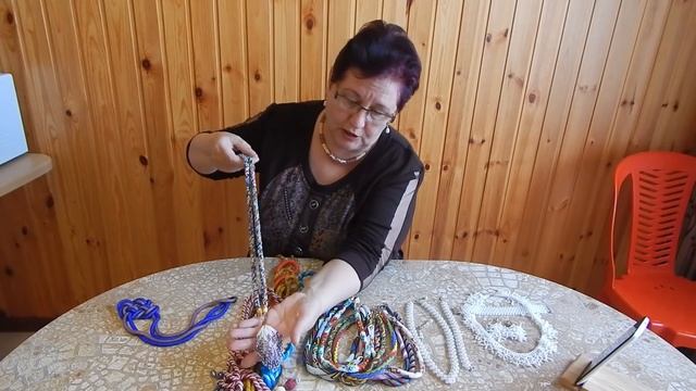 Есть на продажу немного бисерных украшений. смотреть онлайн