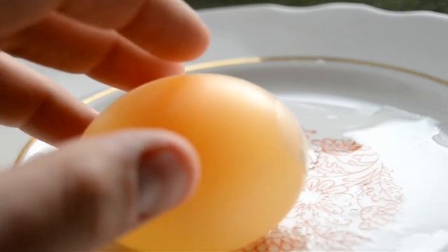 СДЕЛАЛ РЕЗИНОВОЕ ЯЙЦО ! ЧТО-ТО ПОШЛО НЕ ТАК... ЭКСПЕРИМЕНТ С ЯЙЦОМ! смотреть онлайн
