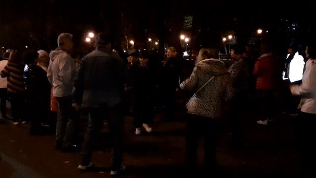 СУПЕР ВЕЧЕР! ????ТАНЦЫ В САДУ ШЕВЧЕНКО ХАРЬКОВ ОКТЯБРЬ 2020 смотреть онлайн