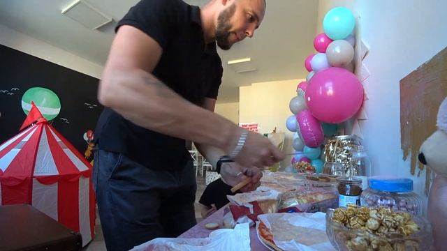 ЭТО БЫЛО КРУТО! шарлотка, пиццы, куча друзей! и довольный ребёнок | серия 838 Черновы ТВ 27.09.21