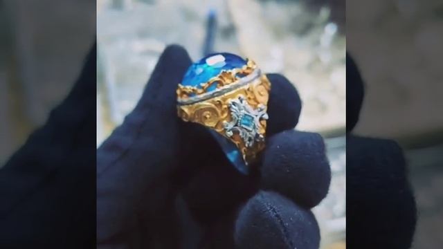 Перстень с небесным камнем голубой топаз Покрытие золото 14 карат ручной работы смотреть онлайн