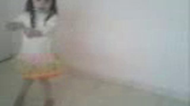 Julia - Bailando Ara Bera смотреть онлайн