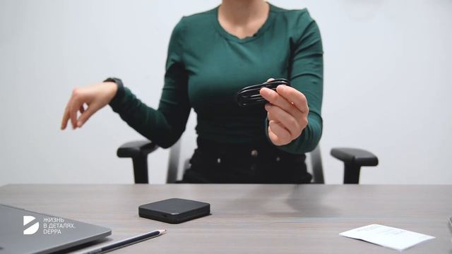 Распаковка: Беспроводное зарядное устройство Fast Charger Qi, 15Вт от Deppa, 24025 смотреть онлайн