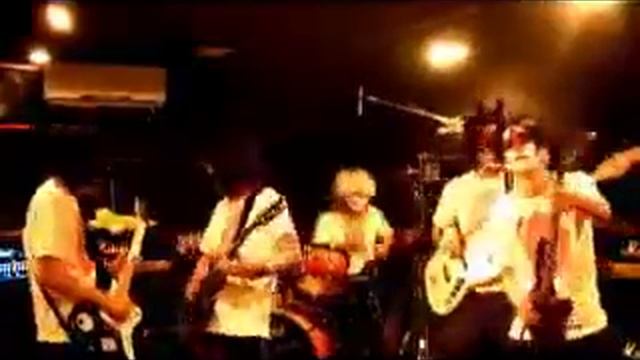 AKB48 GIVE ME FIVE (ROCK CVER/VERSION) смотреть онлайн