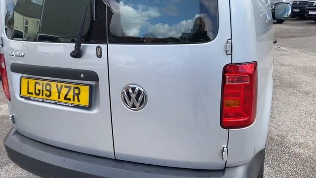 Volkswagen Caddy 2.0 TDI C20 Startline Euro 6 (s/s) 5dr1968 cc смотреть онлайн