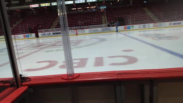 Back at the Greyhound game смотреть онлайн