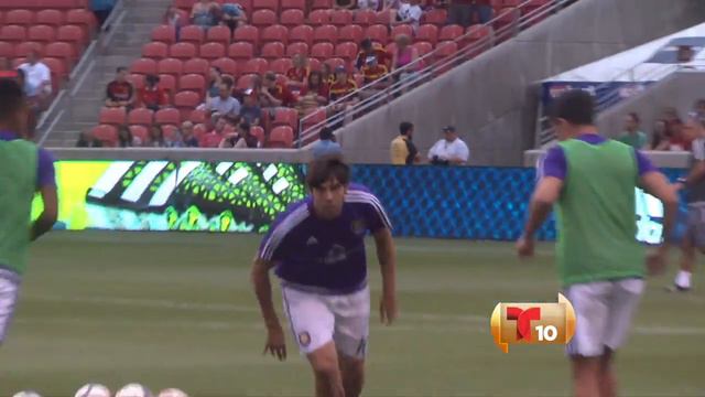 Fútbol Mexicano, Giovani Dos Santos y Juan Carlos Osorio смотреть онлайн