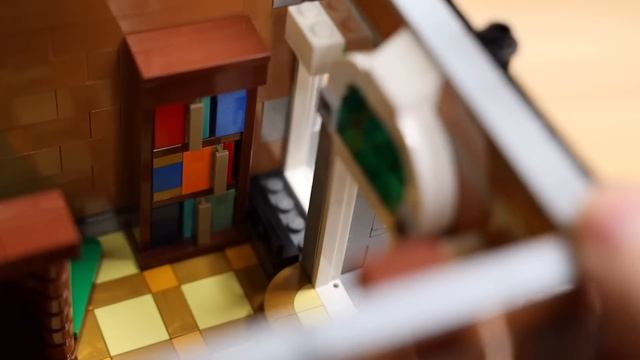 LEGO Creator Bookshop REVIEW - Set 10270 смотреть онлайн