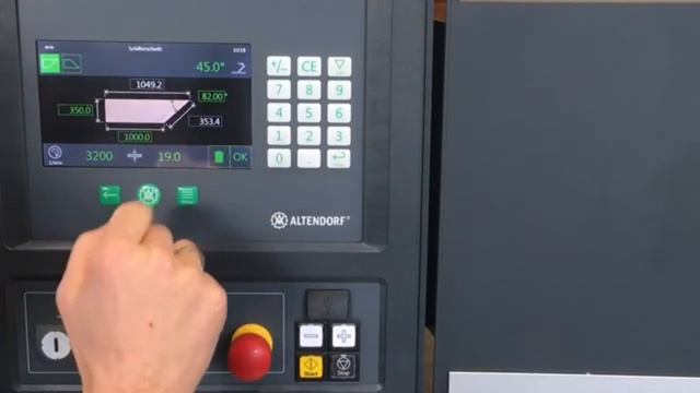 Nika Utilaje | Fierastrau circular cu masa mobila | Altendorf F45 si control EvoDrive смотреть онлайн