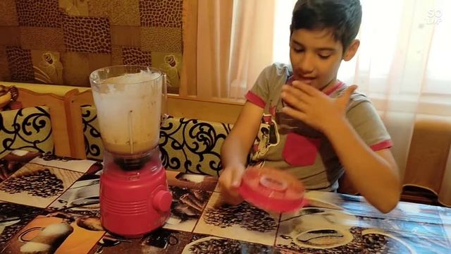 ШОКОЛАДНЫЙ КОКТЕЙЛЬ С СУХАРИКАМИ!!! Обзор блендера 