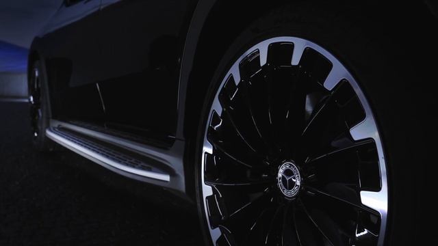 The new Mercedes-Benz EQE SUV Exterior Design in Black смотреть онлайн