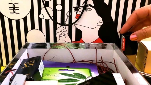 Супер бокс в подарок, обзор содержимого смотреть онлайн