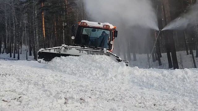 РАСКАТАЛИ СНЕЖНЫЕ ГОРЫ смотреть онлайн