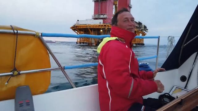 Опасные маневры у нового моста в Турции смотреть онлайн