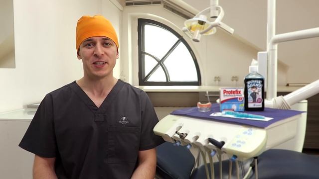 Как правильно чистить зубные протезы? Как ухаживать за сьемными протезами?